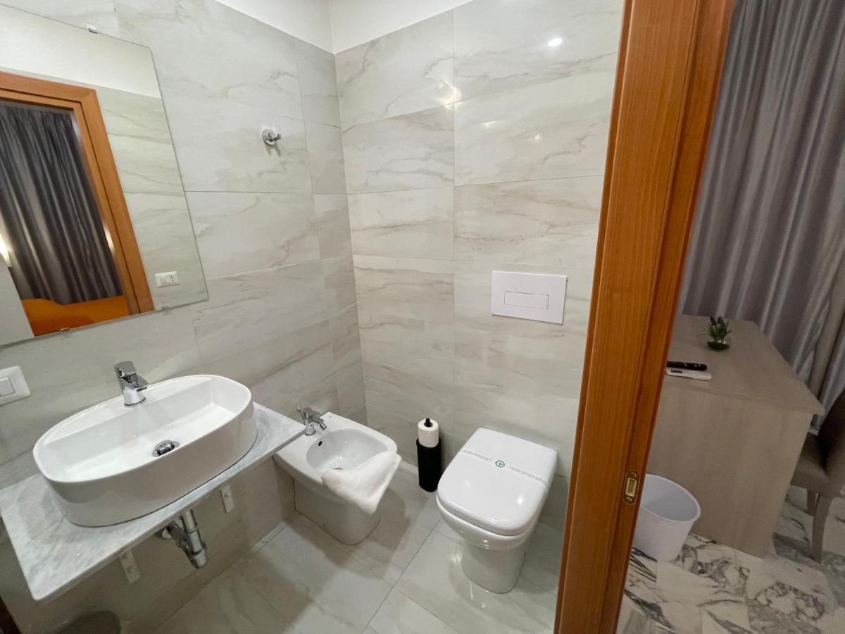 גלה B&B Centrale מראה חיצוני תמונה