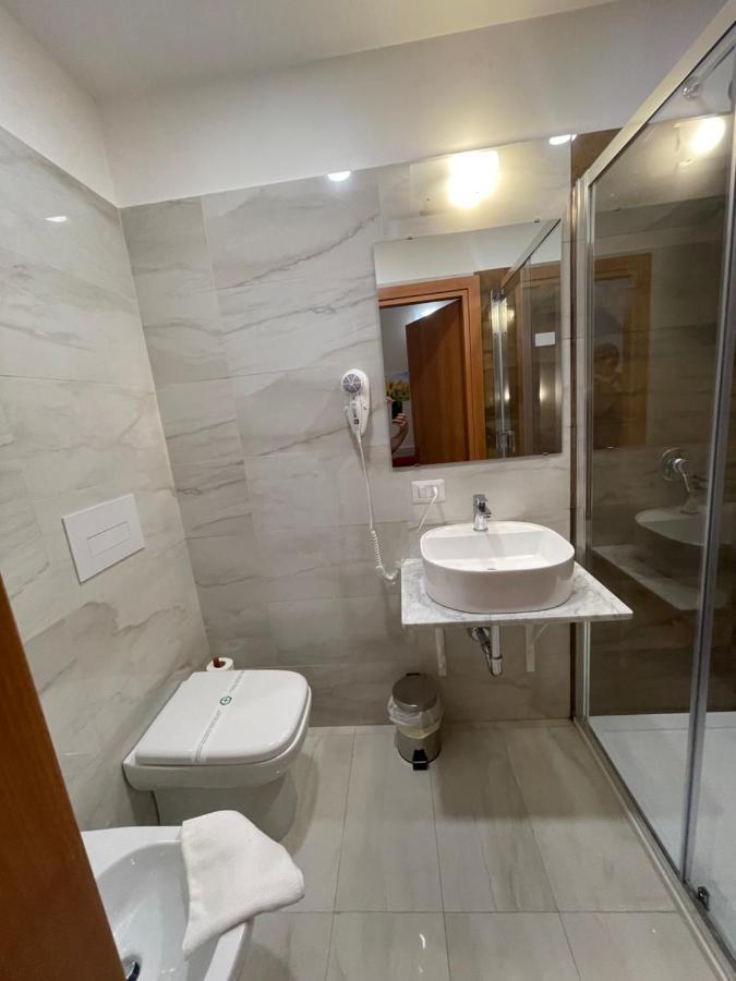 גלה B&B Centrale מראה חיצוני תמונה