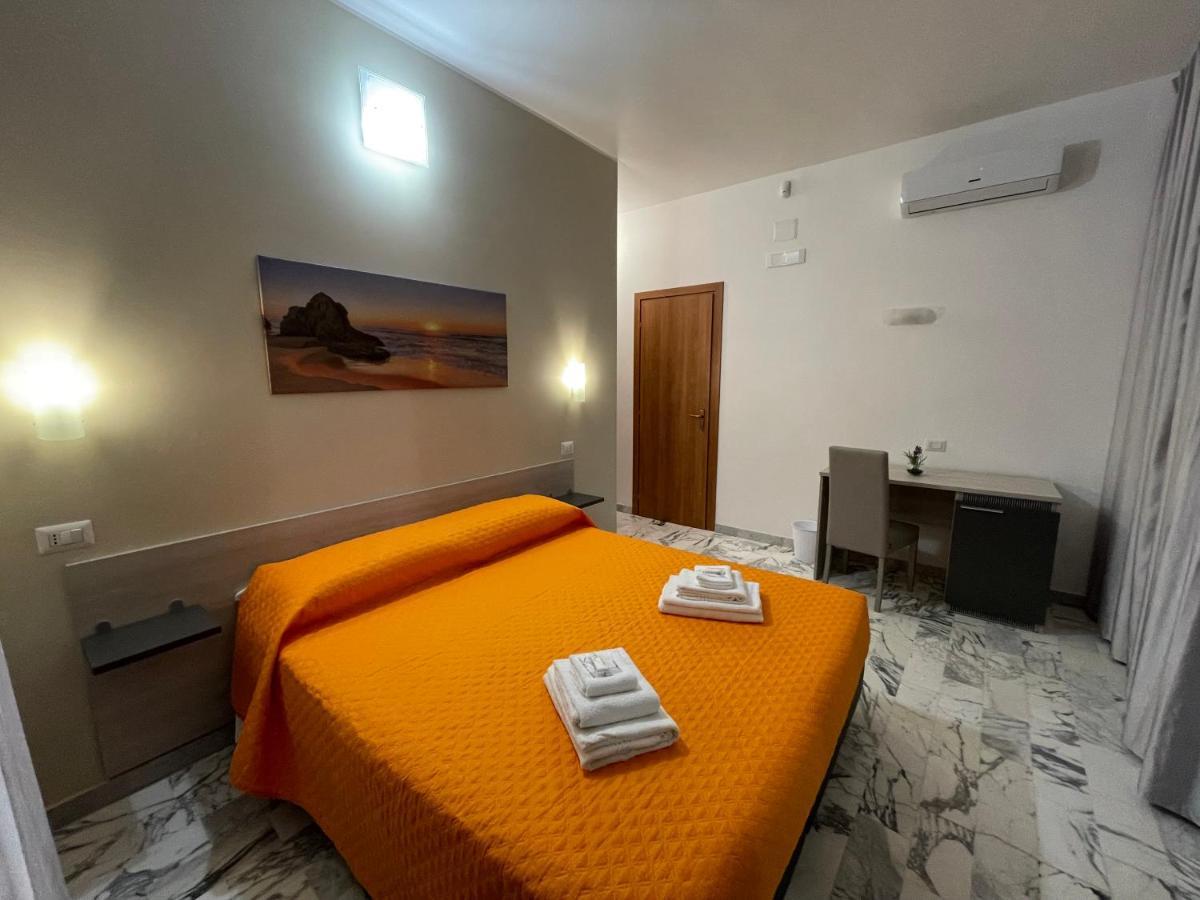 גלה B&B Centrale מראה חיצוני תמונה