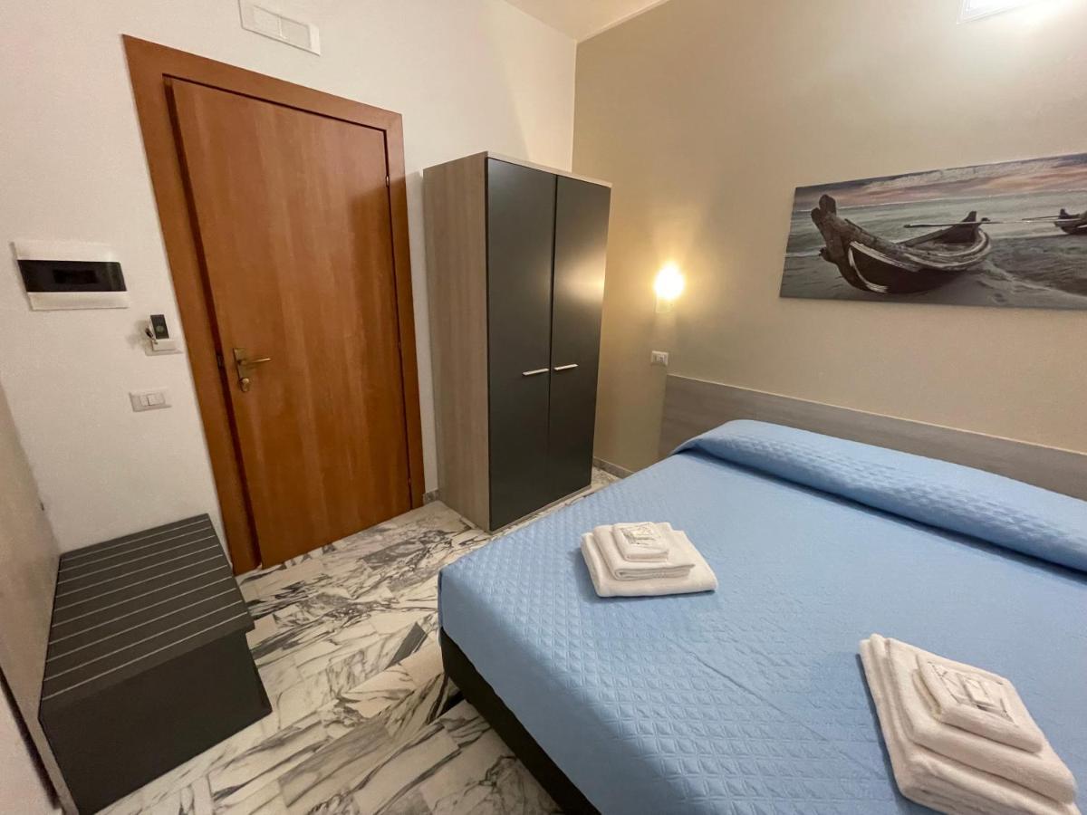 גלה B&B Centrale מראה חיצוני תמונה