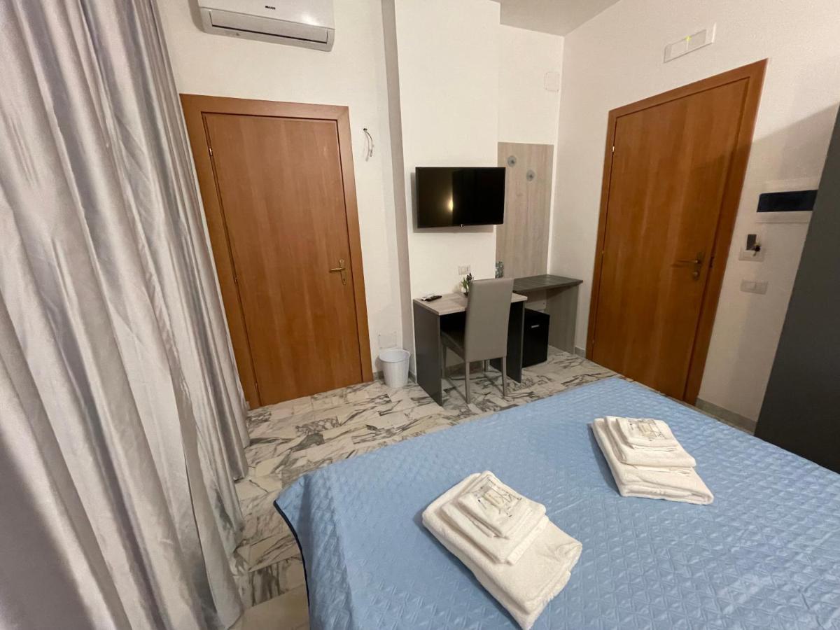 גלה B&B Centrale מראה חיצוני תמונה