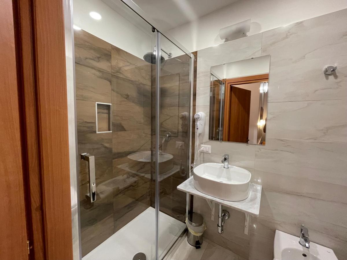 גלה B&B Centrale מראה חיצוני תמונה