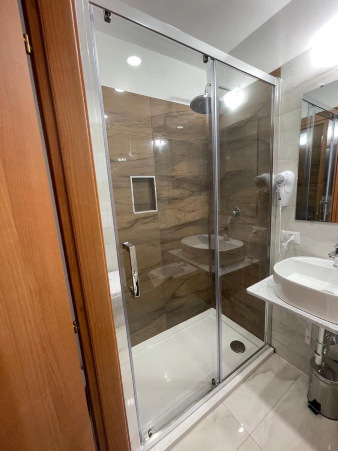 גלה B&B Centrale מראה חיצוני תמונה