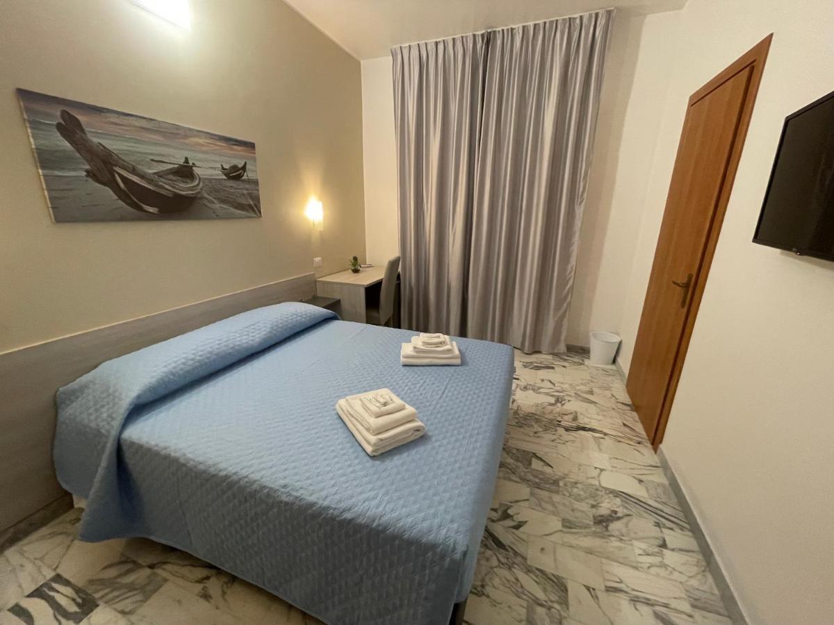 גלה B&B Centrale מראה חיצוני תמונה