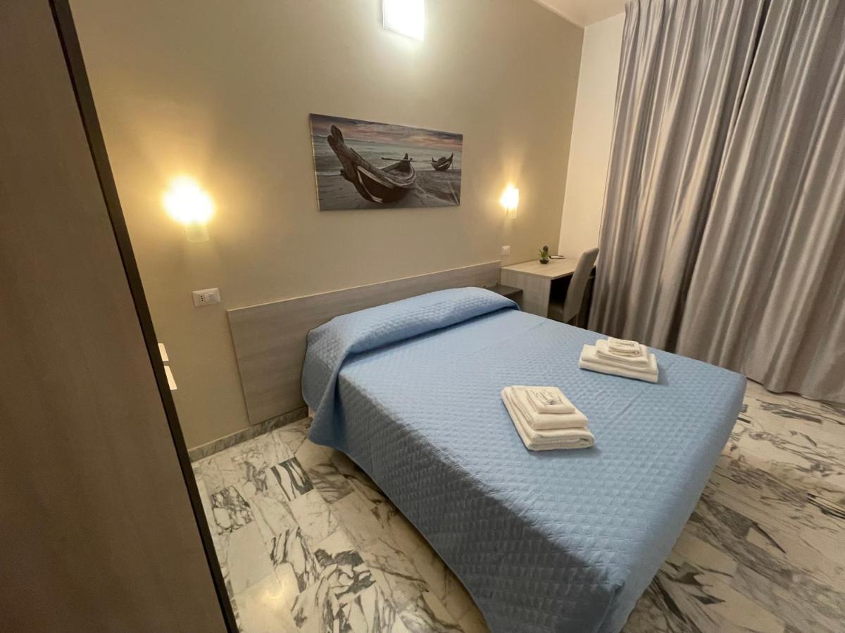 גלה B&B Centrale מראה חיצוני תמונה