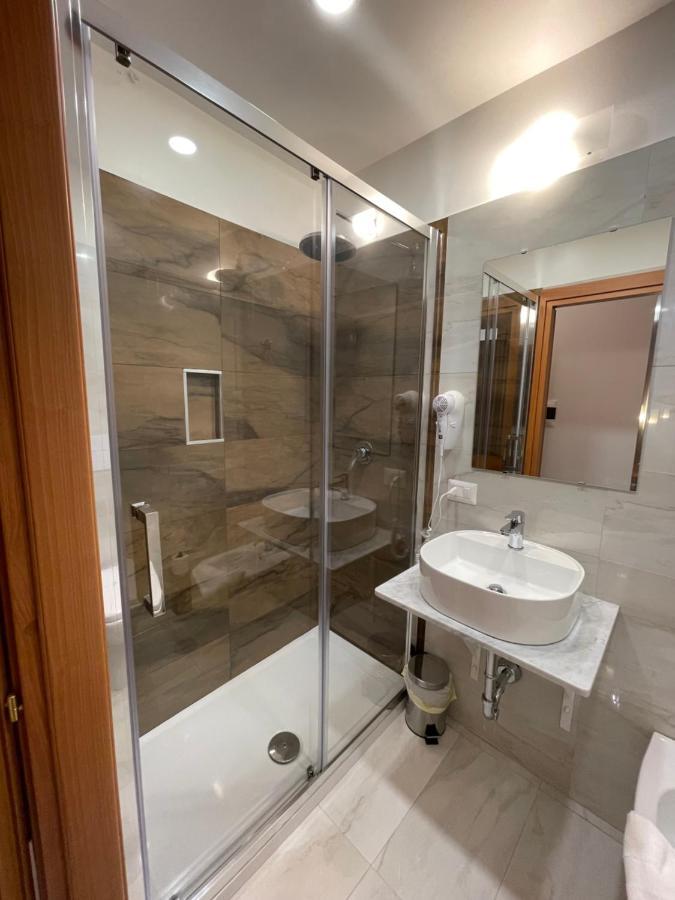 גלה B&B Centrale מראה חיצוני תמונה
